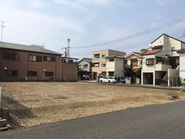 岸和田市箕土路町１丁目