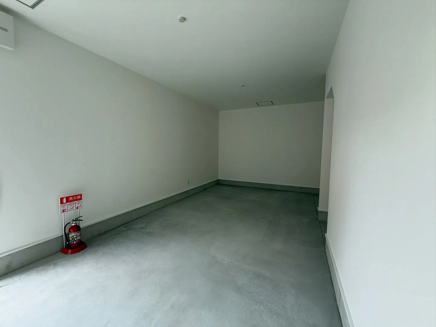 堺市中区深阪倉庫付き事務所完成しています！